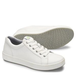 NWT Align Total Body Balance Tannon Sneakers size 10